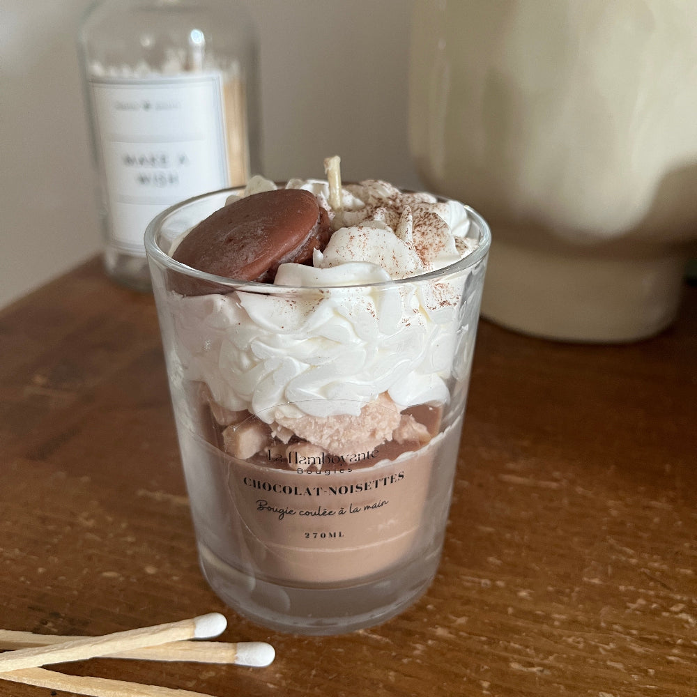 Bougie chantilly gourmande chocolat noisettes